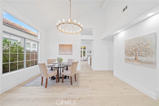 MLS #OC25236418 image #22