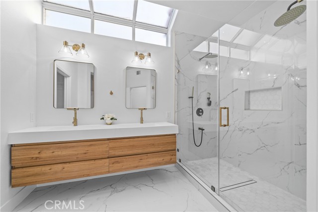 MLS #OC25236418 image #27