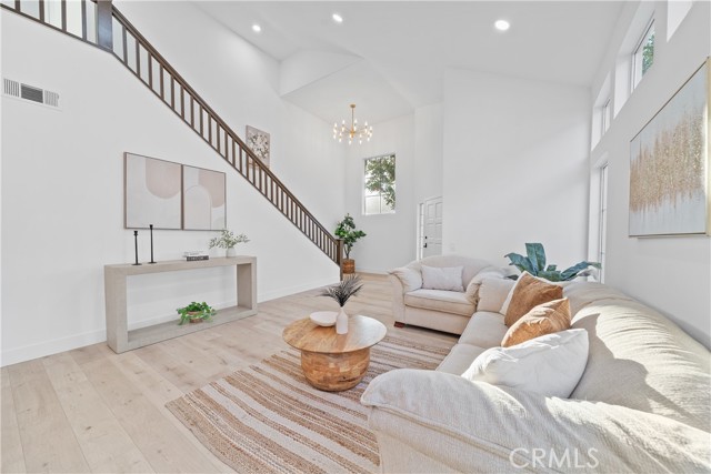 MLS #OC25236418 image #3