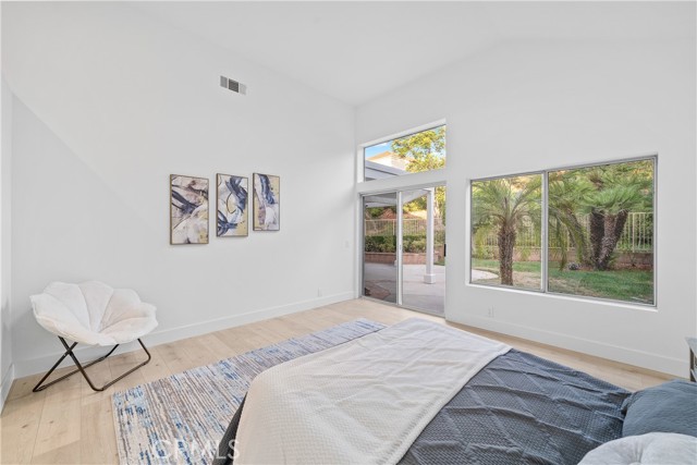 MLS #OC25236418 image #31