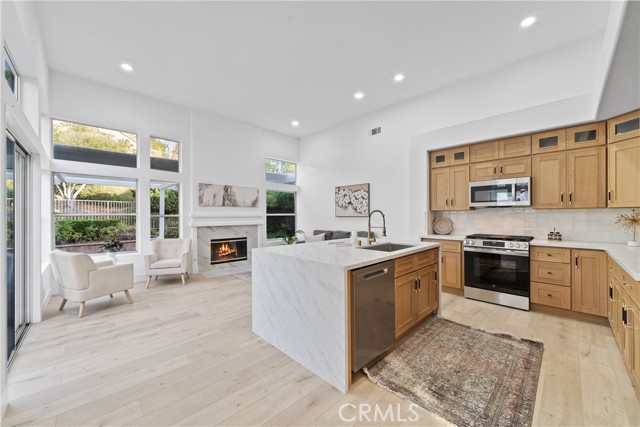 MLS #OC25236418 image #5