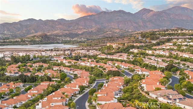 MLS #OC25236418 image #60