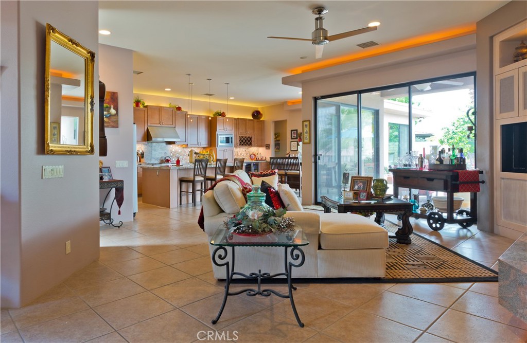 MLS #OC25236453 image #19