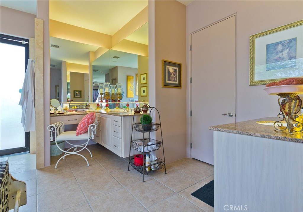 MLS #OC25236453 image #35