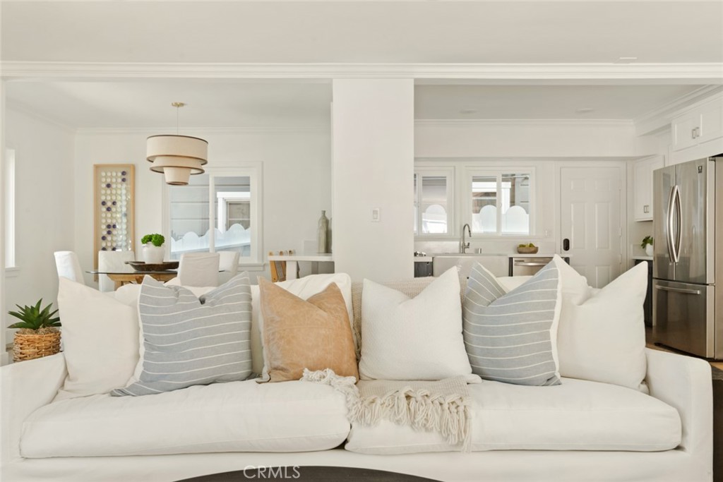 MLS #OC25236546 image #10