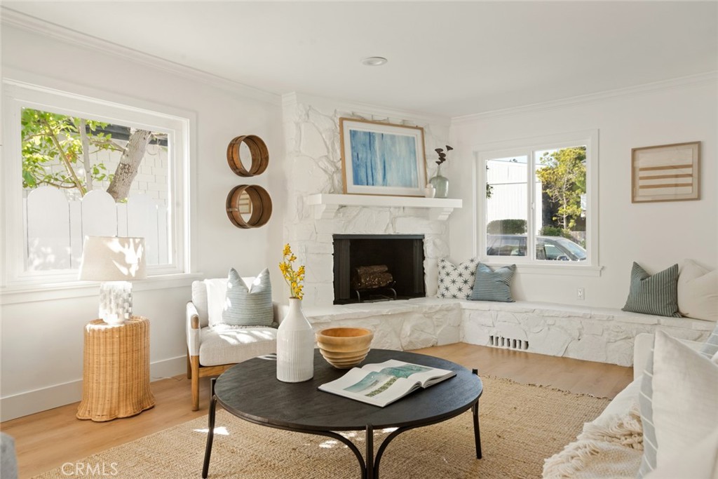 MLS #OC25236546 image #11