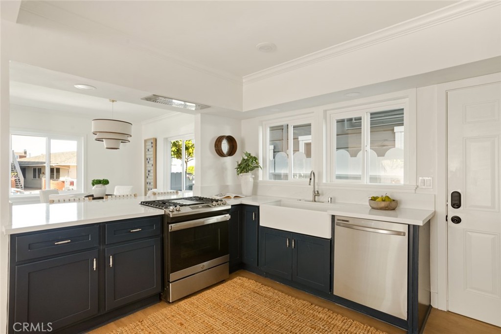 MLS #OC25236546 image #17