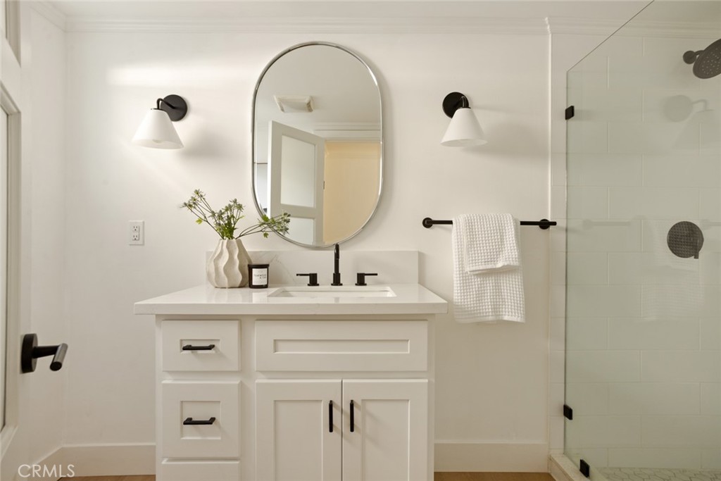 MLS #OC25236546 image #28