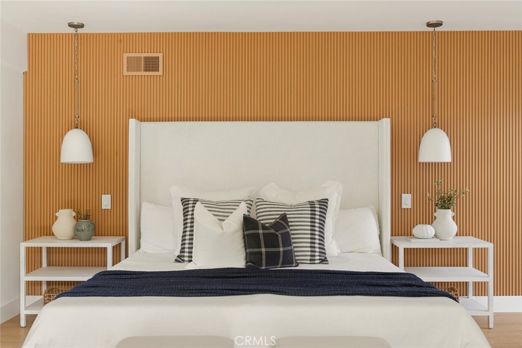 MLS #OC25236546 image #30