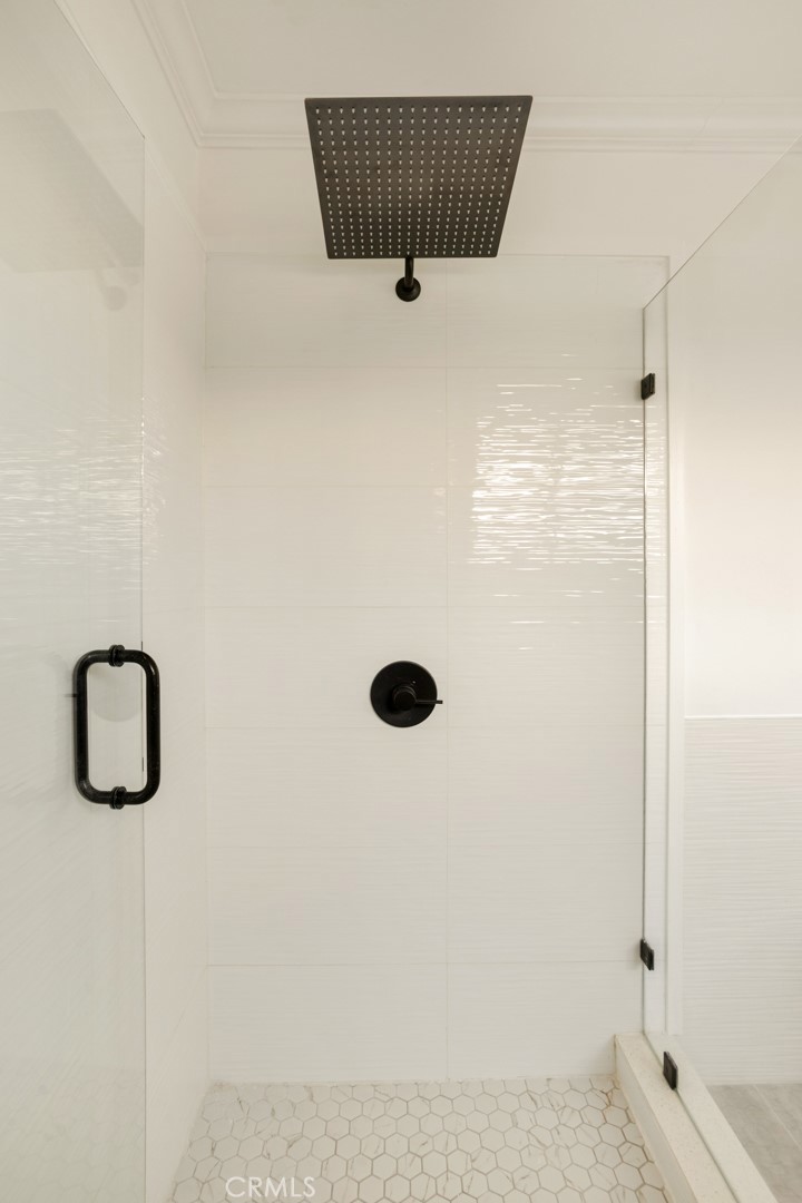 MLS #OC25236546 image #39