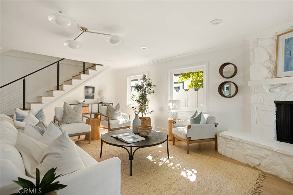 MLS #OC25236546 image #8