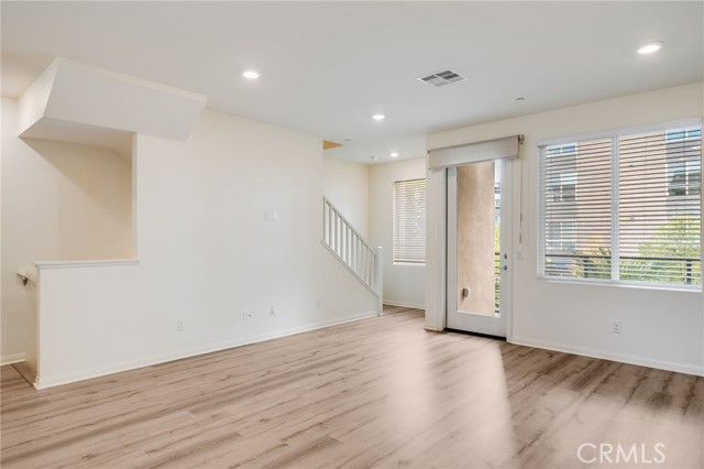 MLS #OC25236625 image #22