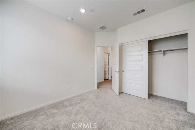 MLS #OC25236625 image #9