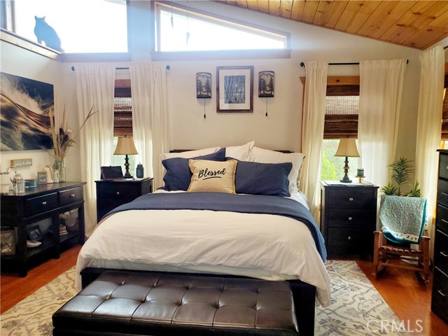 MLS #OC25236652 image #11