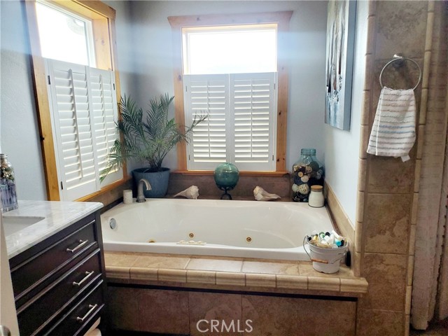 MLS #OC25236652 image #32