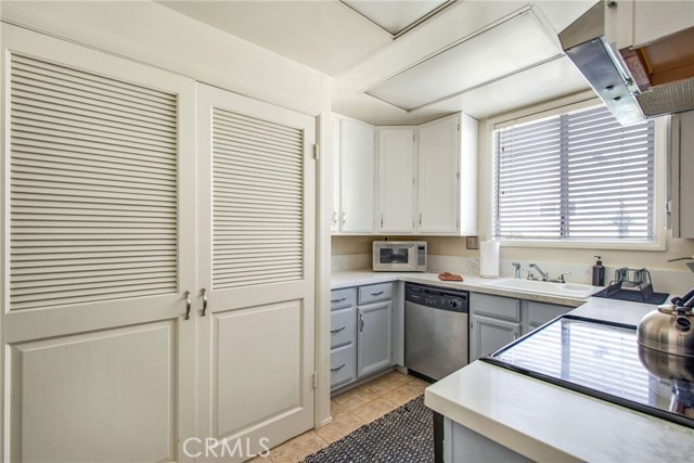 MLS #OC25236667 image #36