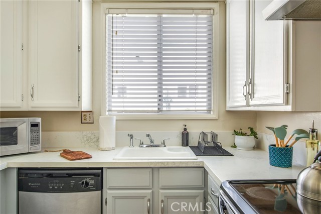 MLS #OC25236667 image #39