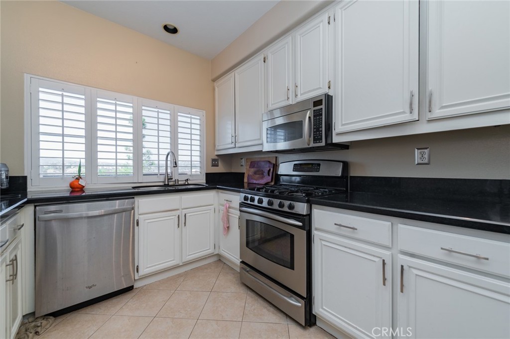 MLS #OC25236673 image #13