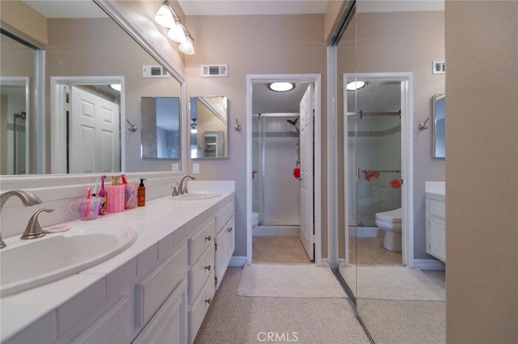 MLS #OC25236673 image #25