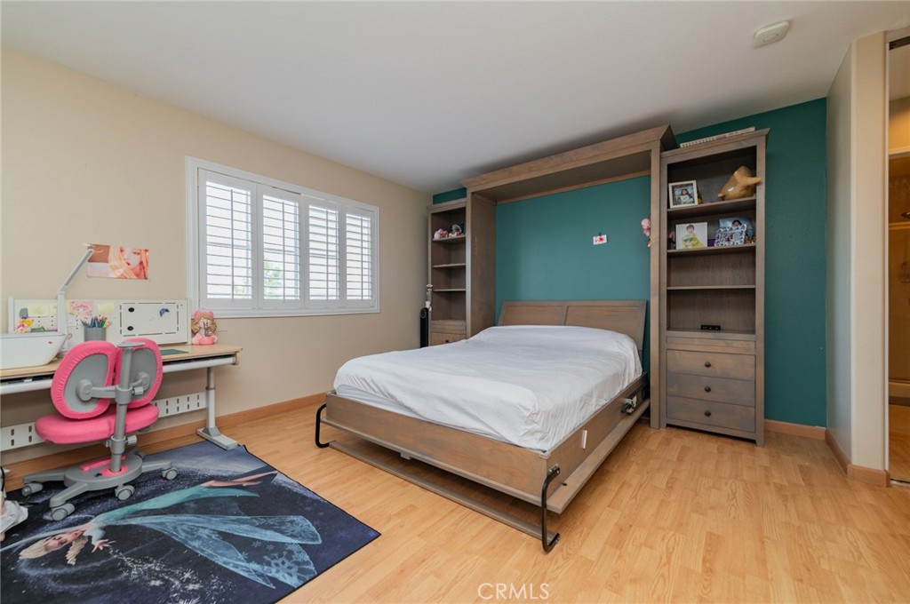 MLS #OC25236673 image #26