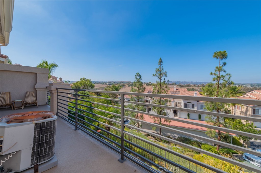 MLS #OC25236673 image #29