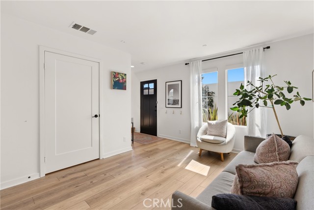 MLS #OC25236752 image #12