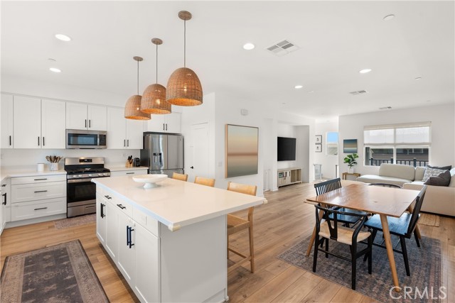 MLS #OC25236752 image #2