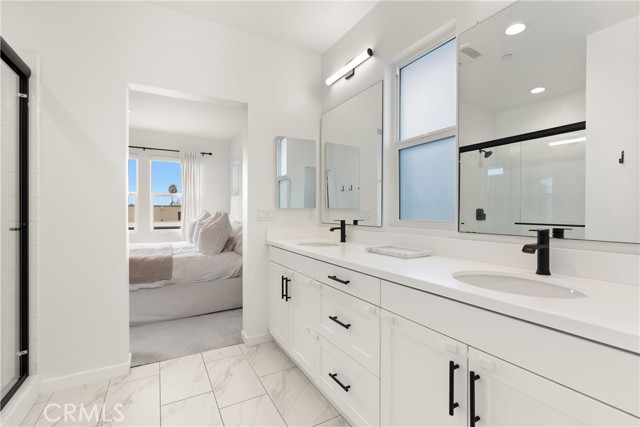 MLS #OC25236752 image #23