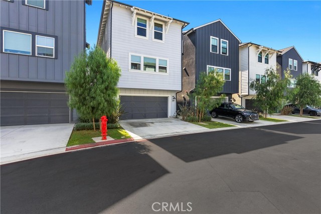 MLS #OC25236752 image #30