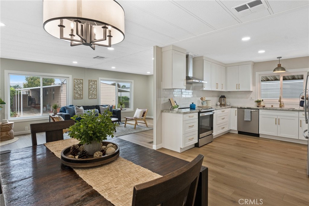 MLS #OC25236760 image #13