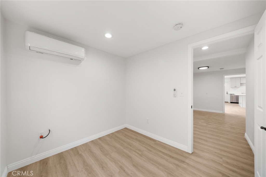 MLS #OC25236762 image #14