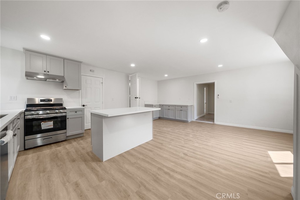 MLS #OC25236762 image #2