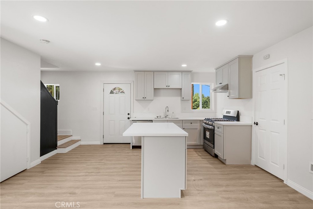 MLS #OC25236762 image #4