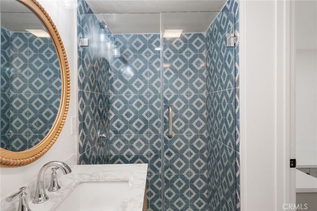 MLS #OC25236762 image #9