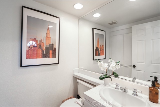 MLS #OC25236769 image #10