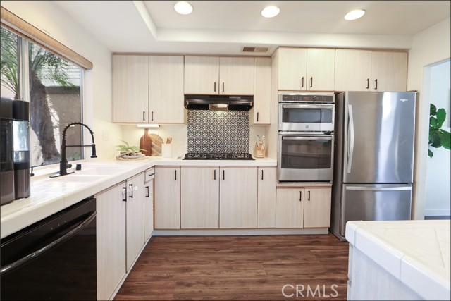 MLS #OC25236769 image #9