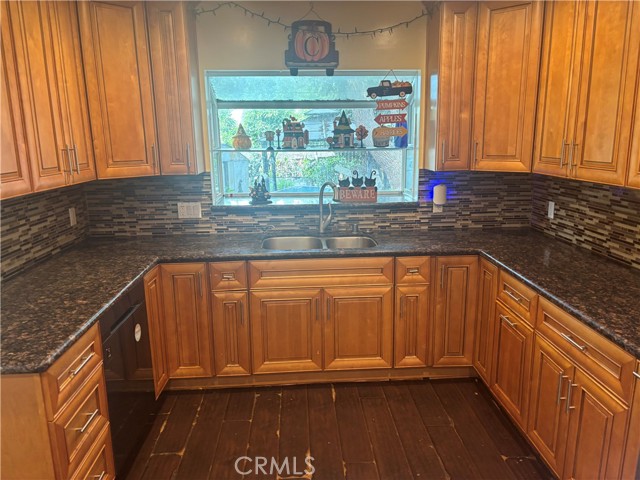 MLS #OC25236779 image #1