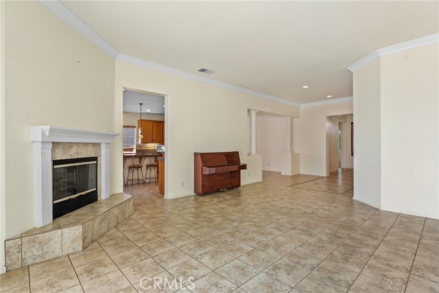 MLS #OC25236784 image #8