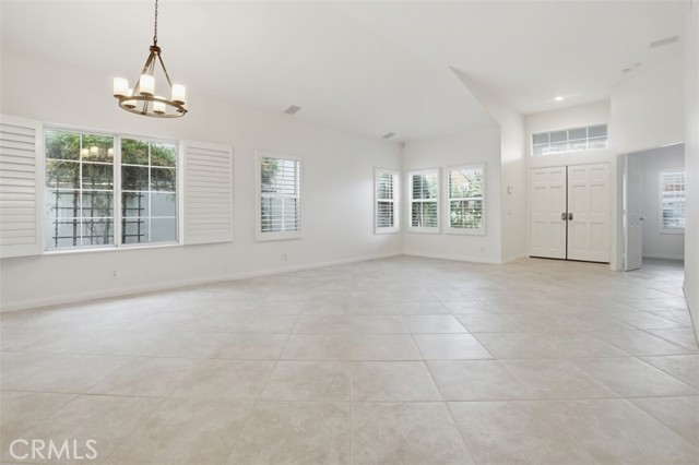 MLS #OC25236807 image #3