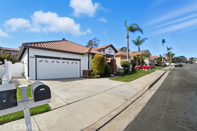 MLS #OC25236807 image #38