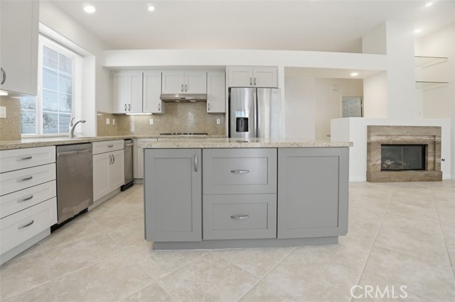 MLS #OC25236807 image #9