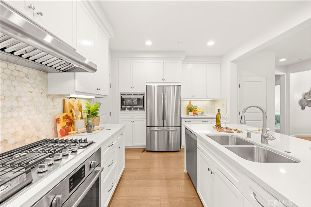 MLS #OC25236848 image #4