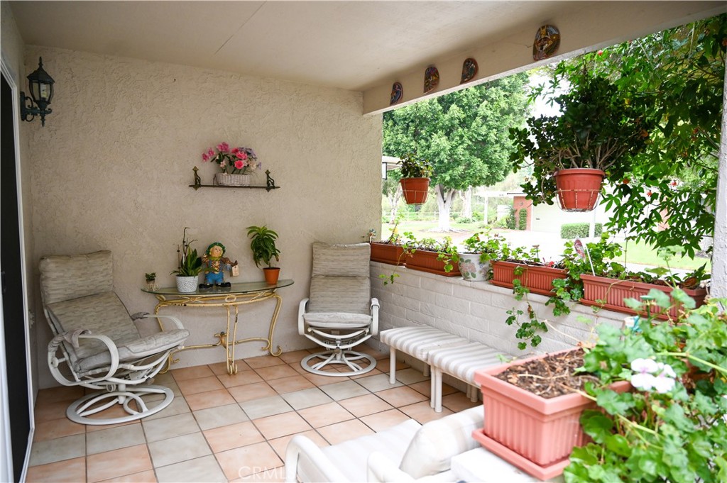 MLS #OC25236874 image #2