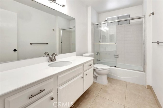 MLS #OC25163088 image #18