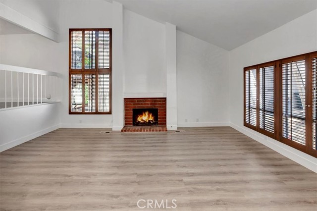 MLS #OC25163088 image #2