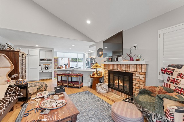 MLS #OC25237010 image #30