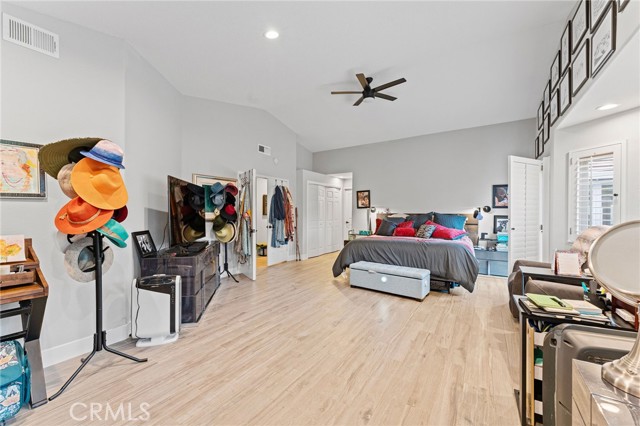 MLS #OC25237010 image #37