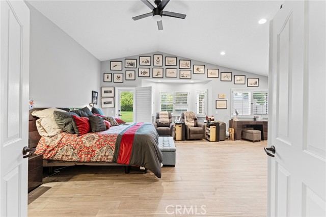 MLS #OC25237010 image #40