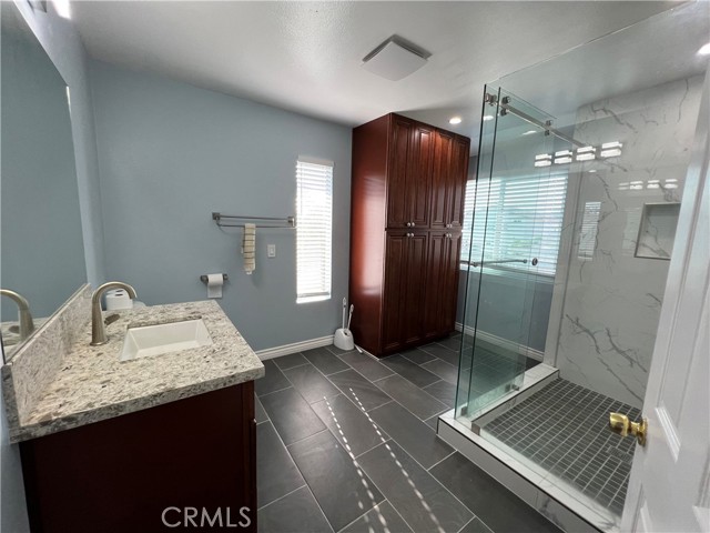 MLS #OC25237035 image #10