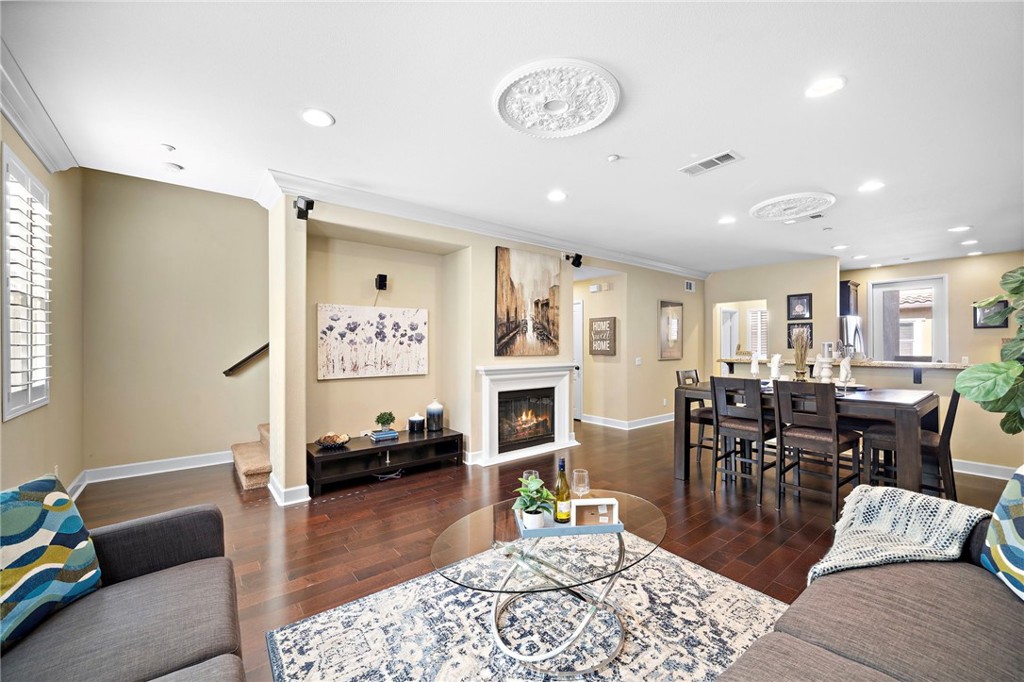 MLS #OC25237059 image #4